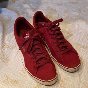 Puma Men's Burgundy Sneakers sz 12